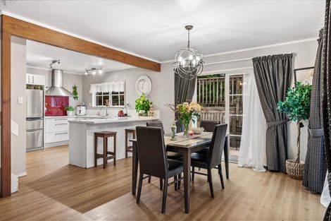 Photo of property in 52a Rua Road, Glen Eden, Auckland, 0602