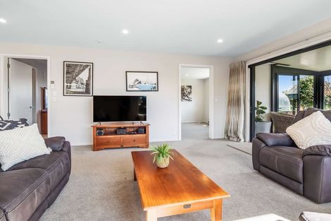 Photo of property in 10 Koreke Lane, Halswell, Christchurch, 8025