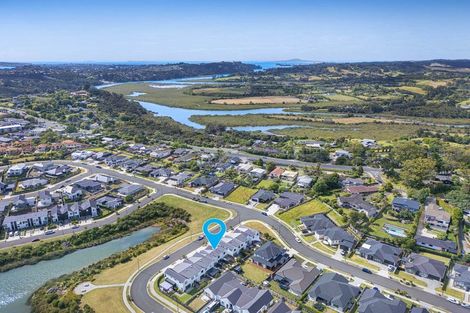 Photo of property in 11 Cambie Avenue, Red Beach, 0932