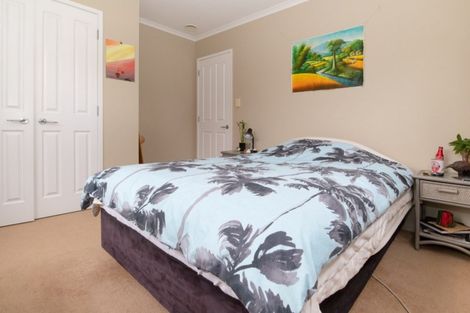 Photo of property in 3/14 Milton Road, Orewa, 0931