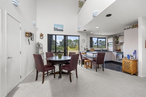 Photo of property in 15 Townsend Road, Paraite, New Plymouth, 4373