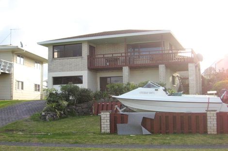 Photo of property in 113 Pohutukawa Crescent, Whangamata, 3620
