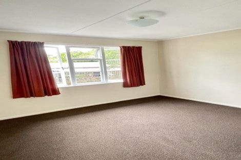 Photo of property in 37a Neal Avenue, Glenfield, Auckland, 0629