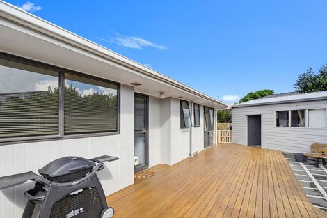 Photo of property in 2/342c Royal Road, Massey, Auckland, 0614