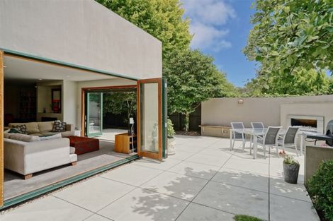 Photo of property in 63a Sandwich Road, Beckenham, Christchurch, 8023