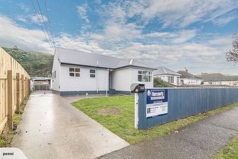 Photo of property in 137 Molesworth Street, Taita, Lower Hutt, 5011