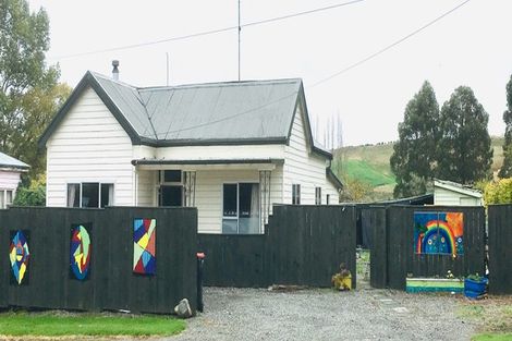 Photo of property in 6 Ettrick Street, Nightcaps, 9630