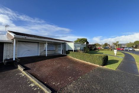Photo of property in 1 Evelyn Place, Welbourn, New Plymouth, 4310