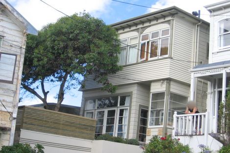 Photo of property in 17 Home Street, Mount Victoria, Wellington, 6011