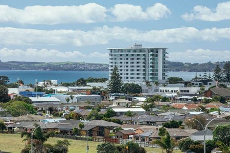 Photo of property in 49 The Ritz, Orewa, 0931