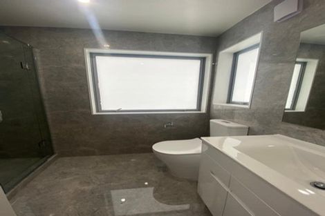 Photo of property in 10a Blossom Lane, Manurewa, Auckland, 2102