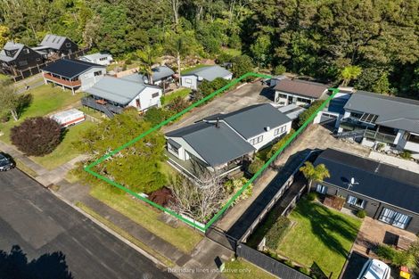 Photo of property in 125 Park Avenue, Whangamata, 3620