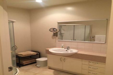 Photo of property in Scotia Tower Apartments, 8f/8 Scotia Place, Auckland Central, Auckland, 1010