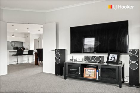 Photo of property in 32 Calluna Crescent, Mosgiel, 9024