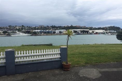 Photo of property in 2/1 Charles Street, Westshore, Napier, 4110