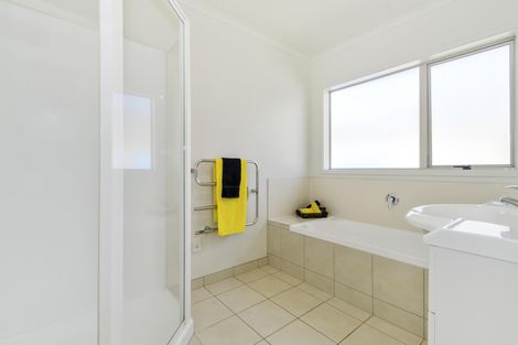 Photo of property in 26 Ploughmans Avenue, Pukekohe, 2120