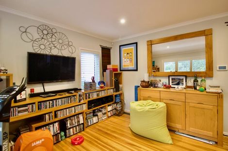 Photo of property in 87 Taurus Crescent, Beach Haven, Auckland, 0626