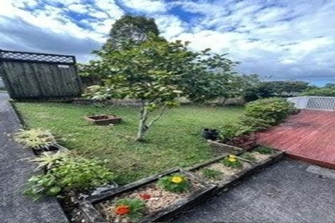 Photo of property in 62 Maywood Crescent, Glen Eden, Auckland, 0602