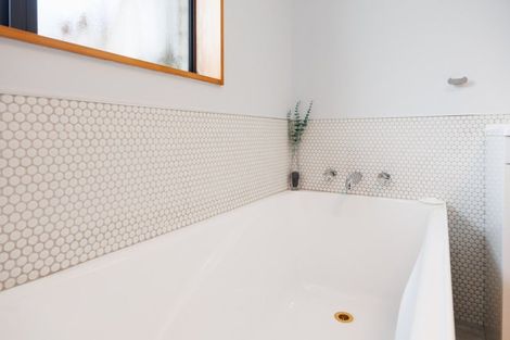 Photo of property in 294 Polson Hill Drive, Aokautere, Palmerston North, 4471