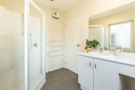 Photo of property in 12 Fairview Place, Havelock North, 4130