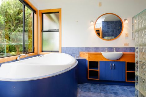 Photo of property in 3 Wharfdale Street, Macandrew Bay, Dunedin, 9014