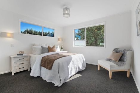 Photo of property in 15 Tyndrum Place, Highland Park, Auckland, 2010