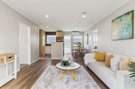 Photo of property in 1/45 The Avenue, Lynfield, Auckland, 1042