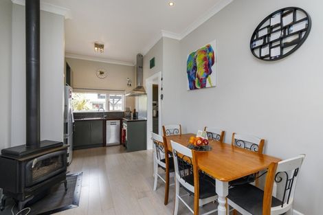 Photo of property in 16 Aorangi Street, Feilding, 4702