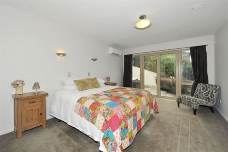 Photo of property in 5 Fineran Lane, Cashmere, Christchurch, 8022