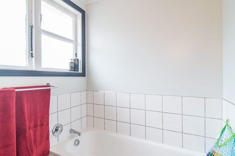 Photo of property in 23 Te Arataura Street, Takapuwahia, Porirua, 5022