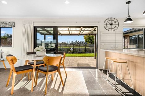 Photo of property in 5 Carroll Place, Owhata, Rotorua, 3010