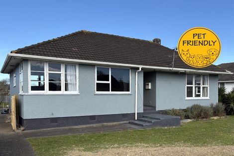 Photo of property in 9 Acourt Street, Hawera, 4610