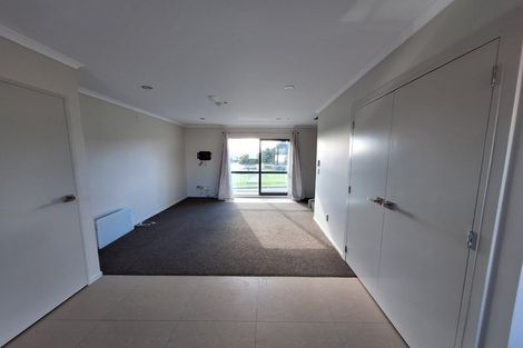 Photo of property in 2/8 Kerrs Road, Wiri, Auckland, 2104
