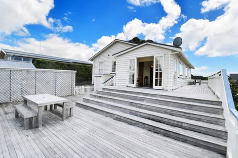 Photo of property in 38 Cumberland Street, Leigh, 0985