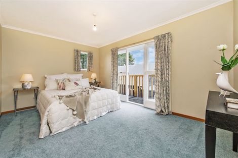 Photo of property in 2/47 Strowan Road, Strowan, Christchurch, 8052