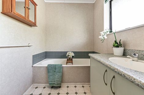 Photo of property in 4a Dawn Rise, Glenview, Hamilton, 3206