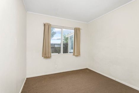 Photo of property in 1/3 Seddon Avenue, Papatoetoe, Auckland, 2104