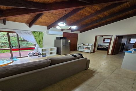 Photo of property in 20 Braemar Road, Castor Bay, Auckland, 0620