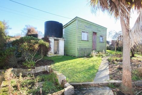 Photo of property in 16 Wellington Street, Enfield, Oamaru, 9491
