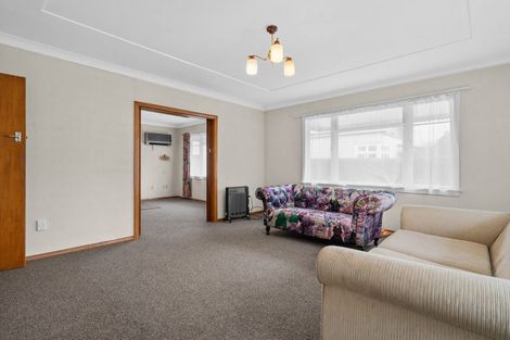Photo of property in 25 Victoria Street, Carterton, 5713