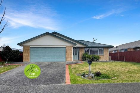 Photo of property in 8a Lloyd Drive, Nawton, Hamilton, 3200