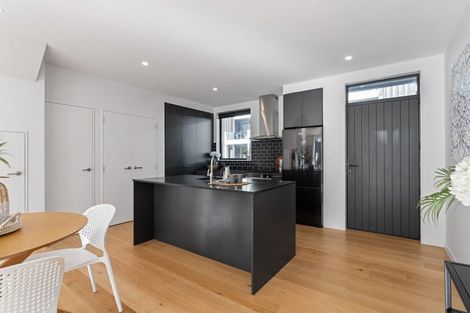 Photo of property in 22 Rua Kai Way, Brooklyn, Wellington, 6021