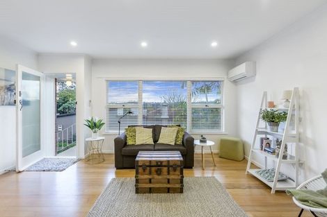Photo of property in 1/303 Rangatira Road, Beach Haven, Auckland, 0626