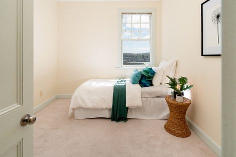 Photo of property in 50 The Crescent, Roseneath, Wellington, 6011