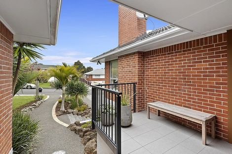 Photo of property in 11 Dudding Avenue, Northcote, Auckland, 0627