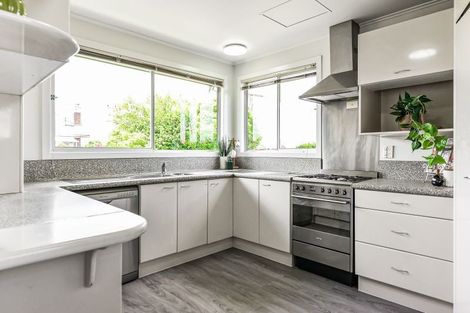 Photo of property in 198 Sandwich Road, St Andrews, Hamilton, 3200