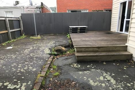 Photo of property in 49 Howe Street, North Dunedin, Dunedin, 9016