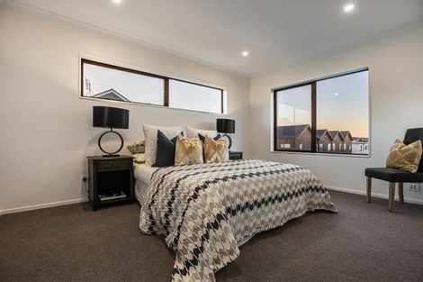 Photo of property in 18 Kuku Avenue, Red Beach, 0932