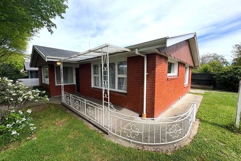 Photo of property in 1/2 Holliss Avenue, Cashmere, Christchurch, 8022