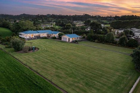 Photo of property in 54 Shaw Road, Oratia, Auckland, 0604